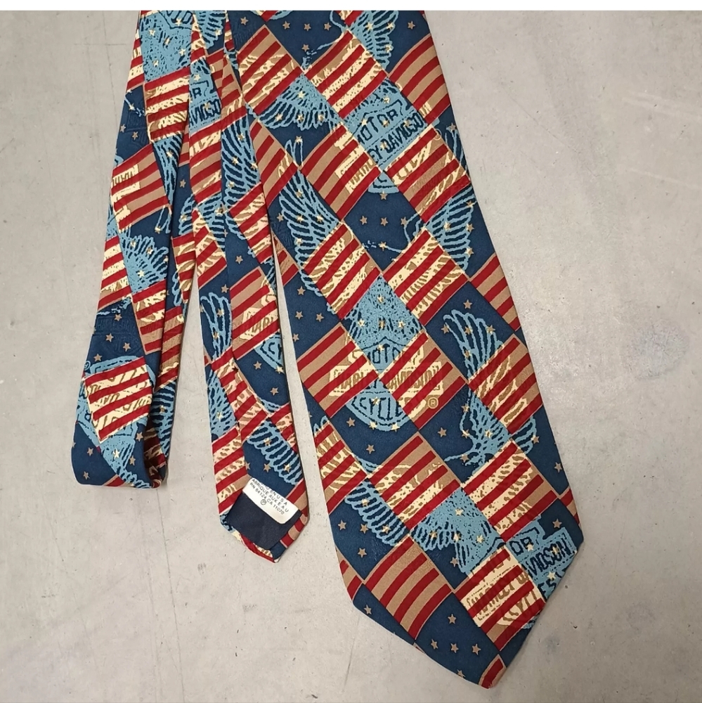 Vintage Harley Davidson H-D Officially Licensed 100% Silk Tie 1996 USA FLAG